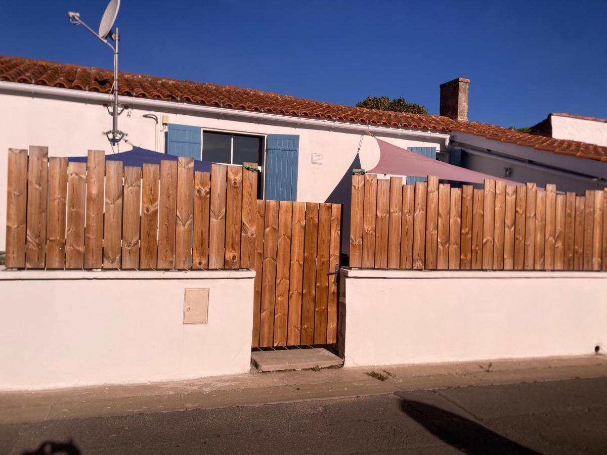 La Cabane Charmante Petite Maison 2 Chambres A 2,5Km Plage サン・ジョルジュ・ドレロン エクステリア 写真